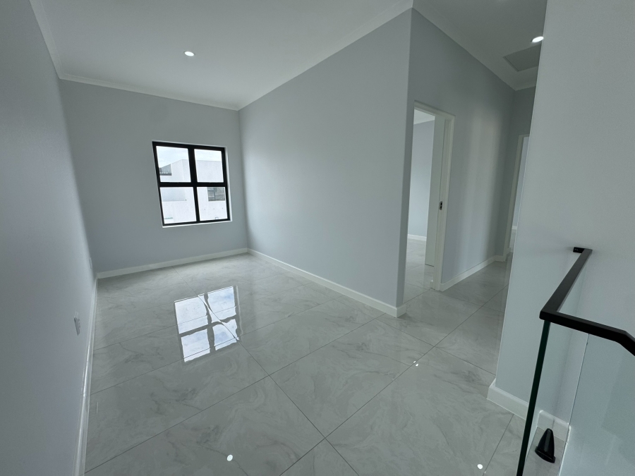 4 Bedroom Property for Sale in Sandown Western Cape